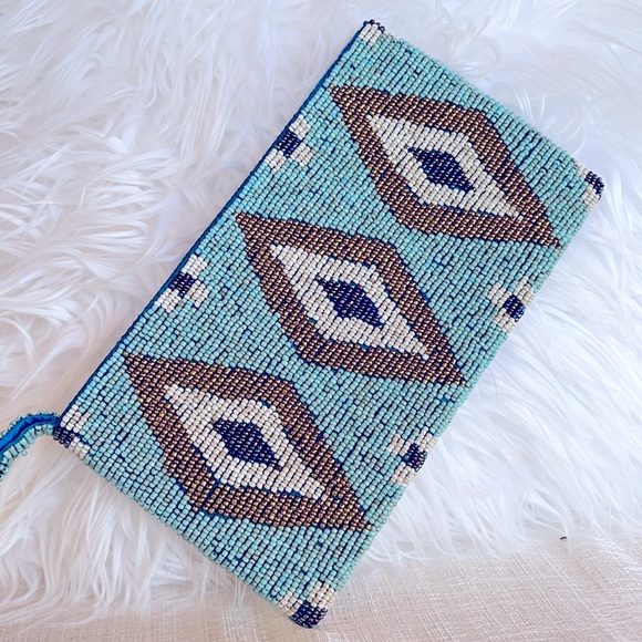 BoHo Lux Tribal Artesian Shimmer Beaded Clutch Wristlet Bag W/Lining & Zipper - Picture 1 of 4